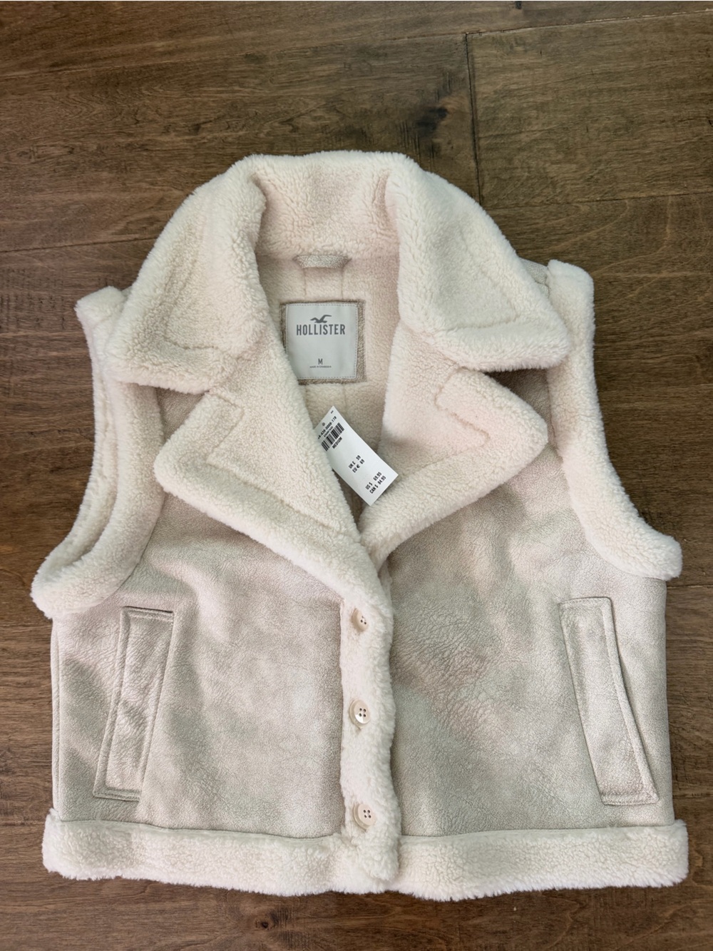 Hollister Light Cream Sherpa Button Vest, M, NWT